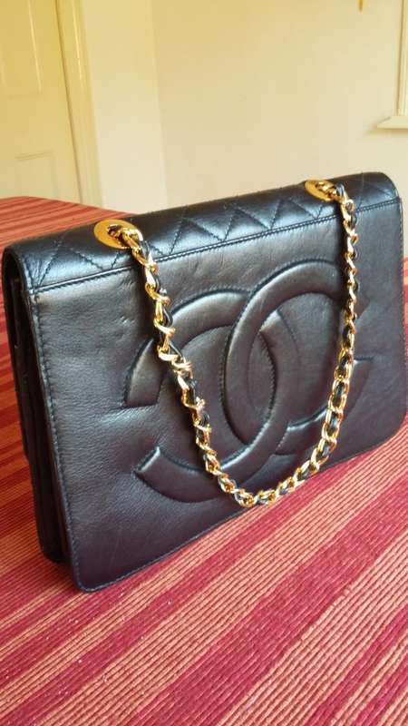 Beautiful classic caviar Chanel handbag replica