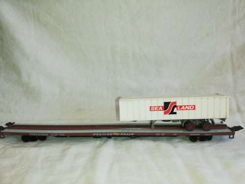 Car and Truck carriers for spares or repairs (HO)