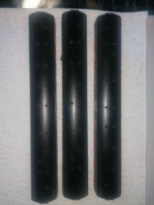Hornby x 3 coaches (OO)