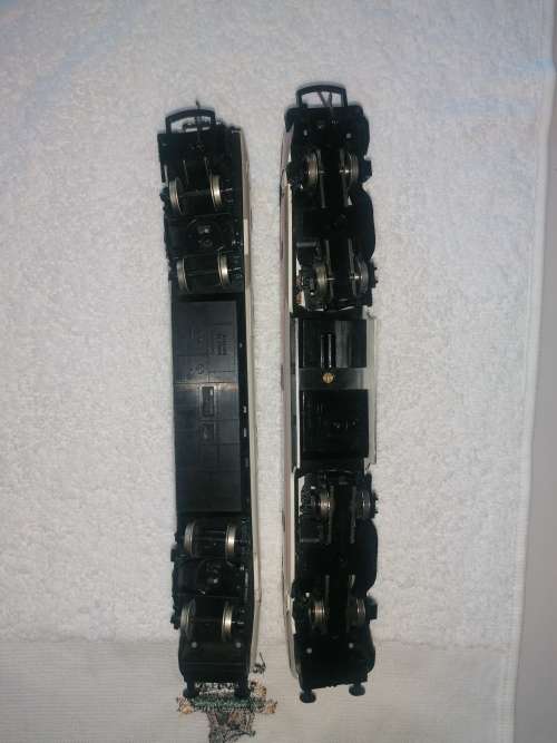 Hornby Locomotive and Dummy (OO)