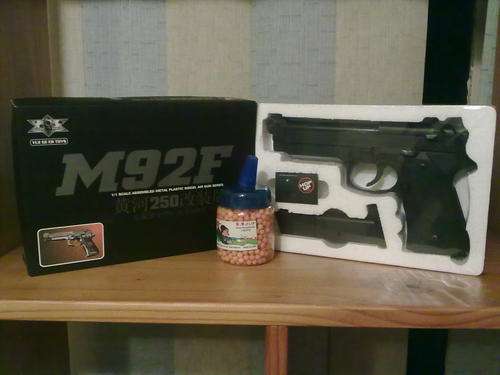 Combat Force - M92F BB Metal Airsoft Gun (Easily mistaken for a real firearm)
