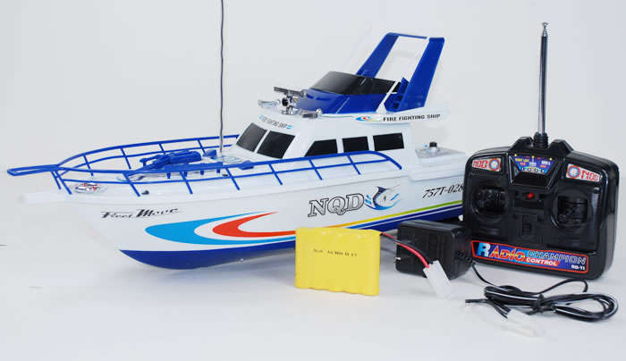 45cm - Radio Control Speed Boat (postage only R50)