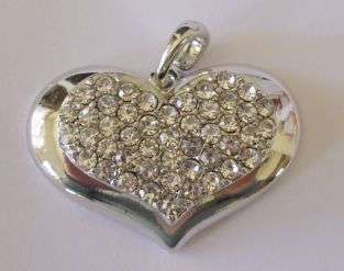 PRETTY HEART NECKLACE