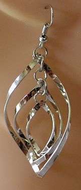 PRETTY EARRINGS