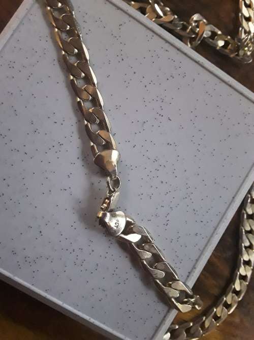 Men's 8ct gold necklace