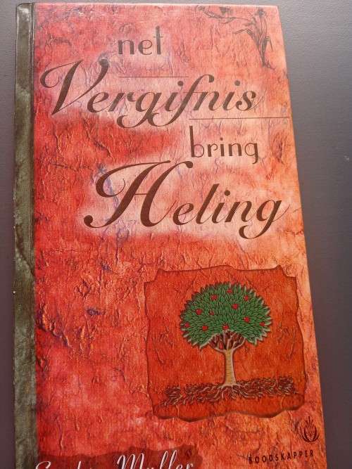 Net vergifnis bring heling by Sophie Muller