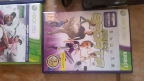XBOX 360 , 4GB + Kinect + 4 Games + 1 Remote