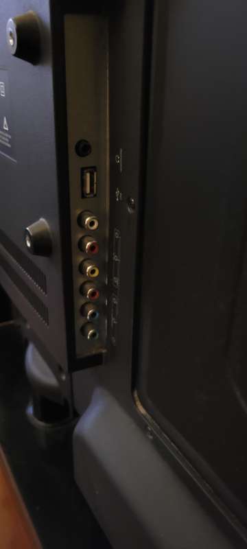 32` Hisense LED TV