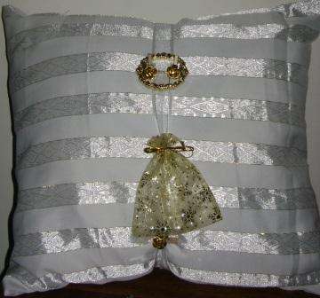 SATIN WHITE RING PILLOW