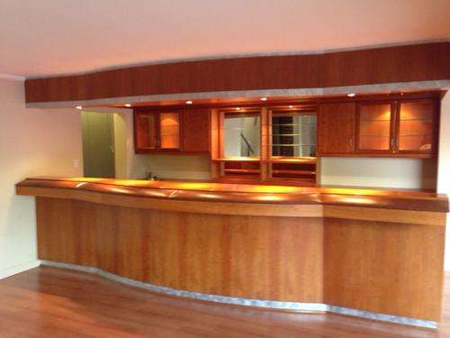 BIG BAR COUNTER (NO RESERVE!!)