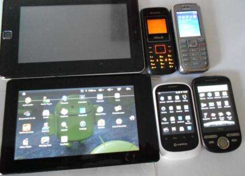 2x pads, TELEFUNKEN , ANDROID 4 x cell phones HTC,VODAFONE,NOKIA,CELL C