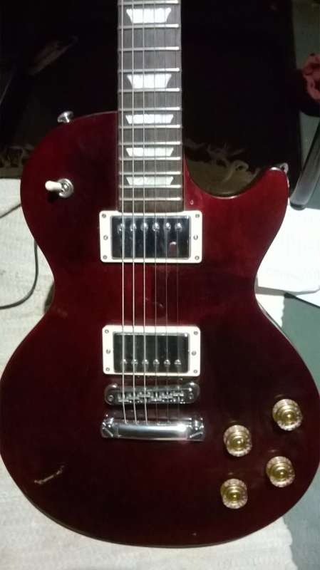 2017 Gibson Les Paul Studio. Wine Red.