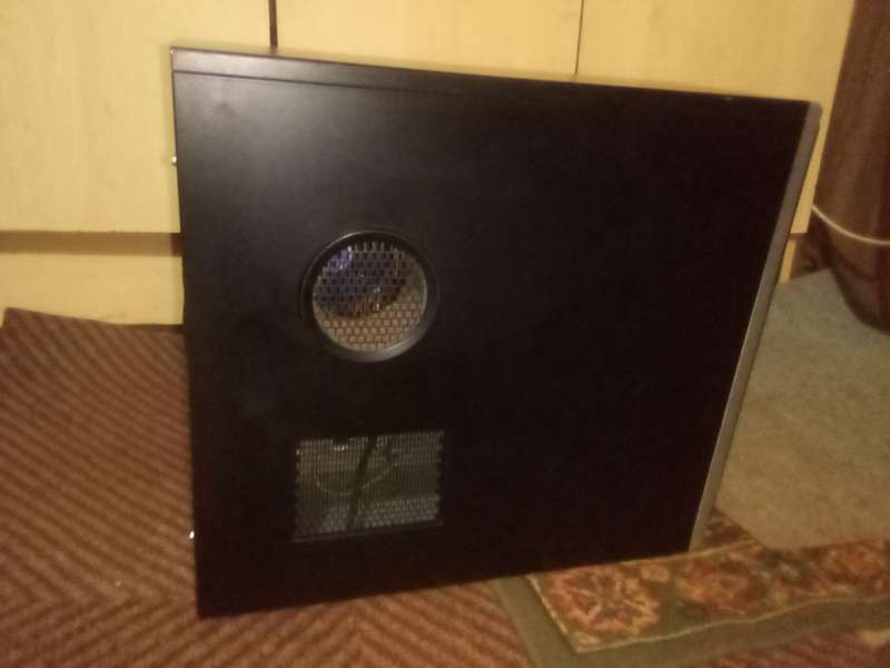 Tower case computer