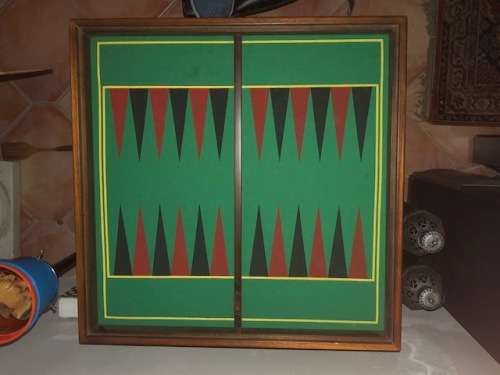 VINTAGE  STUNNING  LARGE  CHESS SET AND BACKGAMMON  FOLDING TABLE