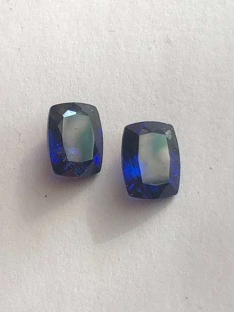 SPECTACULAR GENUINE NATURAL UNTREATED MACHING PAIR BLUE SAPPHIRES