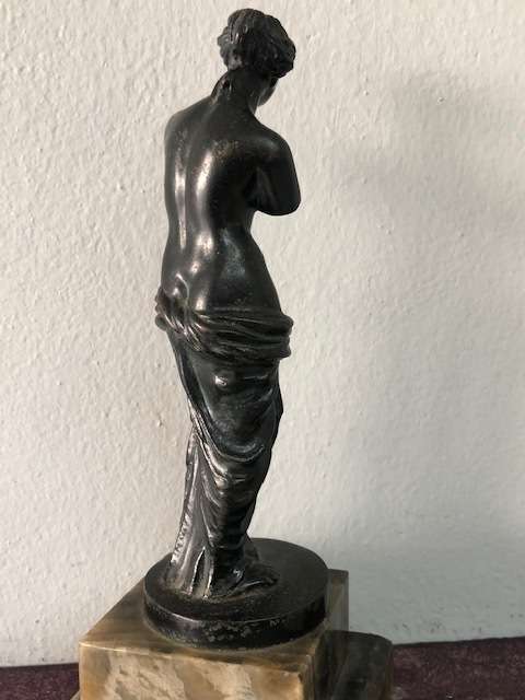STUNNING VINTAGE BRONZE STATUE -APHRODITE OF MILOS-ON A MARBLE BASE.