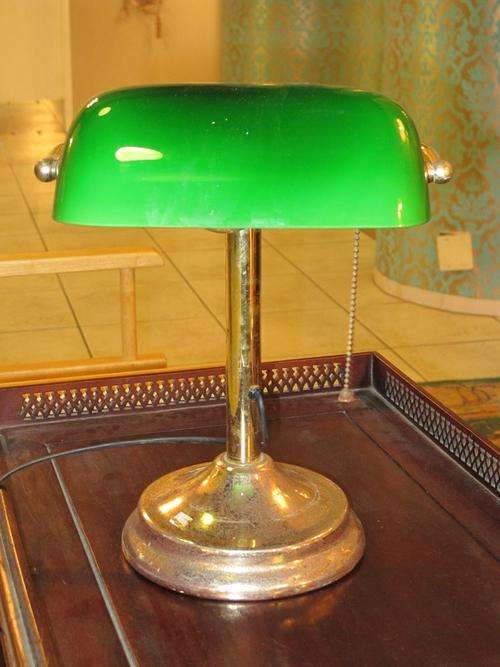 VINTAGE- GREEN  SADE- DESK LAMP
