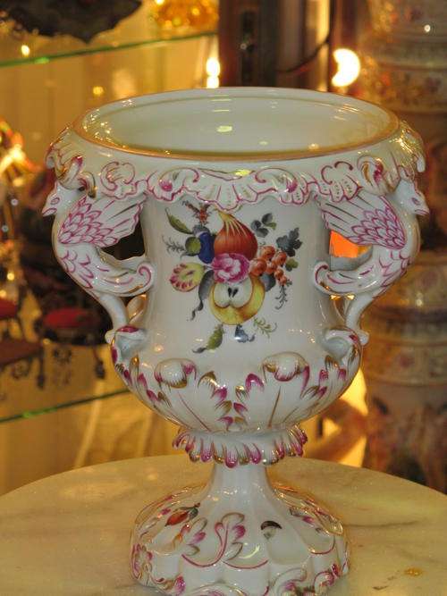 -HEREND- VINTAGE FINE PORCELAIN VASE