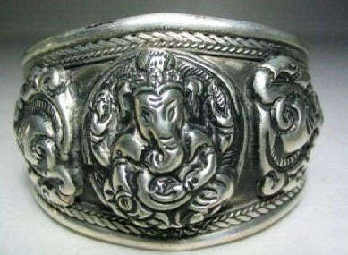 FANTASTIC MIAO SILVER DIETY CUFF BRACELET