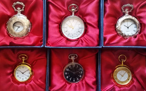 Collector's Pocket Watch ( Quartz)