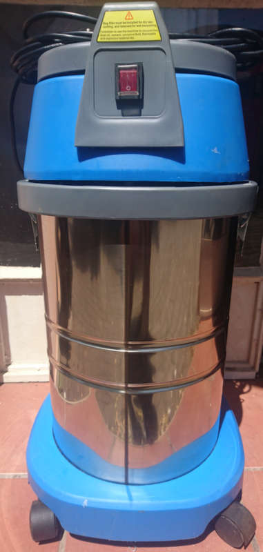 SEMCA 1200W 30L Wet n Dry Industrial Grade Vacuum Cleaner (Please Read)