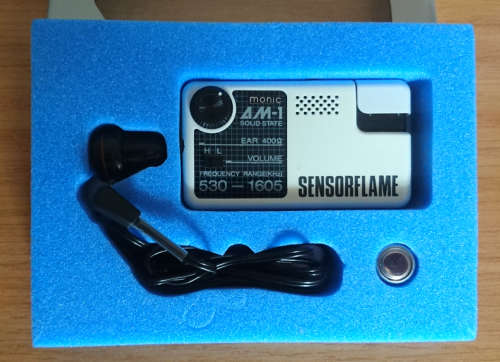 Monic Quartz Electronic Lighter with FM Radio (Sensor Flame) 1 Blue, 1 White Available
