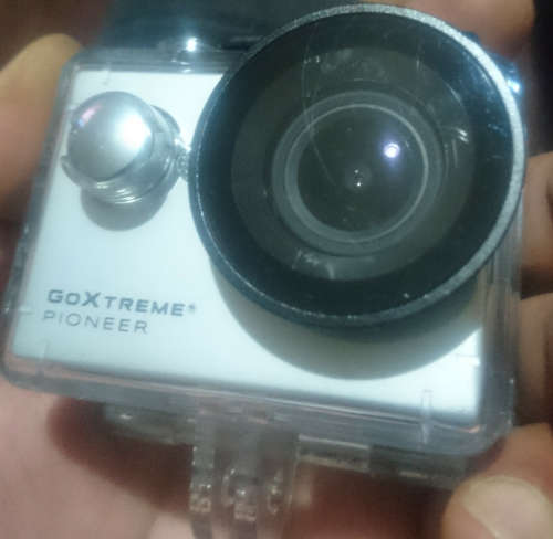 GoXtreme Pioneer (Please Read, Display - No Packaging - All as In Images) Wifi - 30m waterproof case