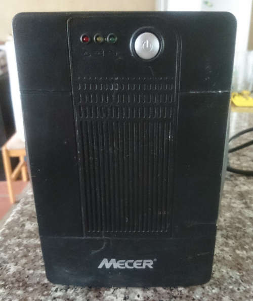 Mecer 2000VA 1200W Line Interactive UPS with custom external battery leads