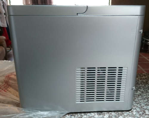 Sunbeam Ice Maker - SIM09s - Display Unit - As New!