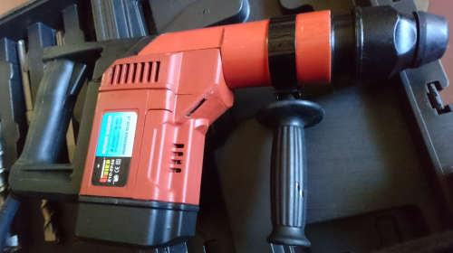 55mm 900W U-Bird Rotary Hammer SDS Drill (Complete with SDS Bits - Only 1 set)