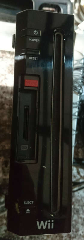 Nintendo Wii + 1 game  (Please-Read) - RVL001