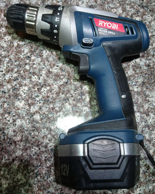Ryobi 12V Cordless Driver Drill CD-12 (Spares or Restoration -  Require Charger)