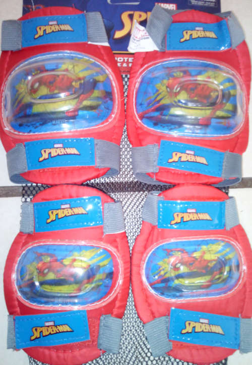 Spider-Man Marvel Knee & Elbow Padds (Durable For All Active Sports) - Small (4-7 yrs)