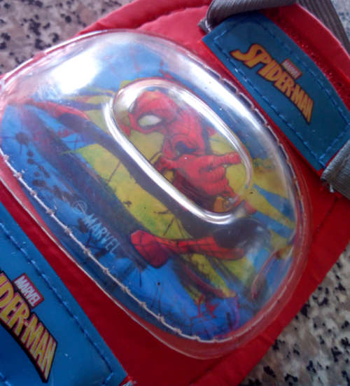 Spider-Man Marvel Knee & Elbow Padds (Durable For All Active Sports) - Small (4-7 yrs)
