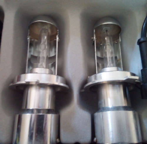 HID Zenon HeadLamp Set - H4 (Display - Box Wear)