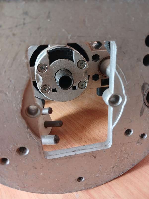 Please Read - No Collet- 750W Ryobi Router