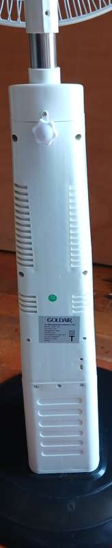 Goldair 40cm Rechargeable Pedestal Fan (Please Read - Cosmetics)