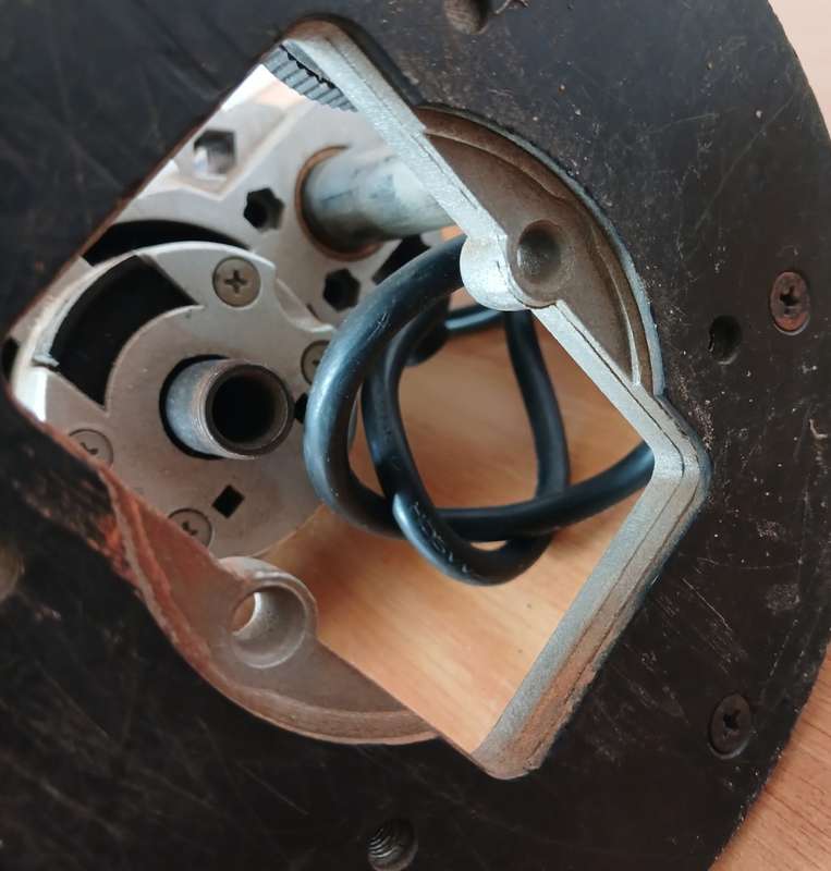 Please Read - No Collet- 1100W Ryobi Router