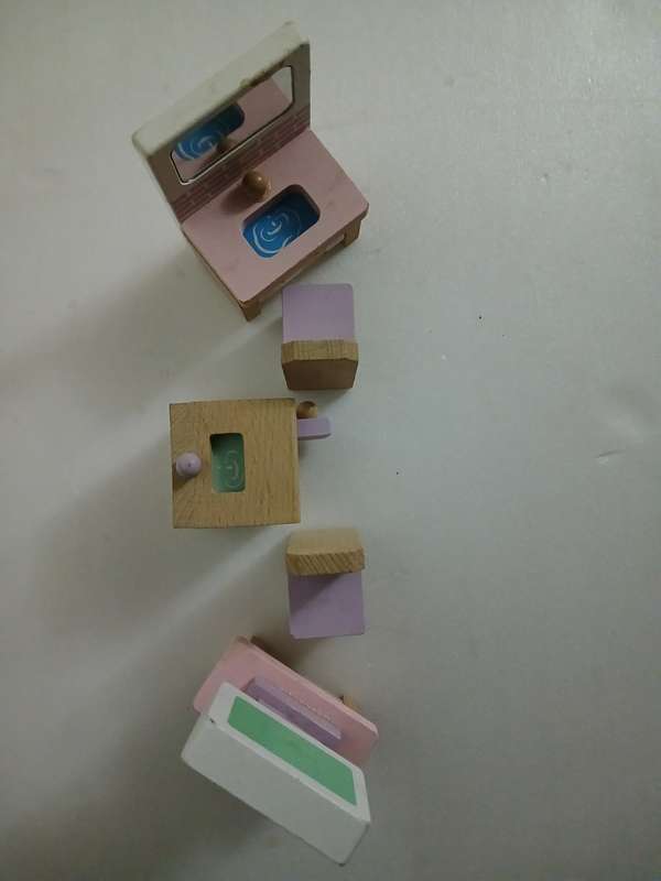 Wooden Doll House Furniture (5-9cm)