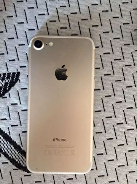 APPLE IPHONE 7 32G|| EXCELLENT CONDITION, NO ICLOUD,OPEN TO ALL NETWORK ||BARGAIN