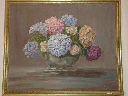 STILLIFE PAINTING BY APPLE SOMETHING
