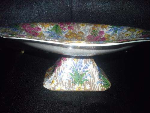 Royal Winton Grimwades - Design 9636 - Beautiful. Free Extra Included!!!
