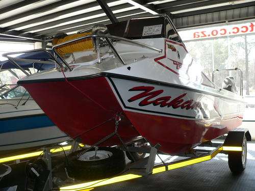 Yeld Cat Deep Sea Boat 2 x 40hp Yamaha