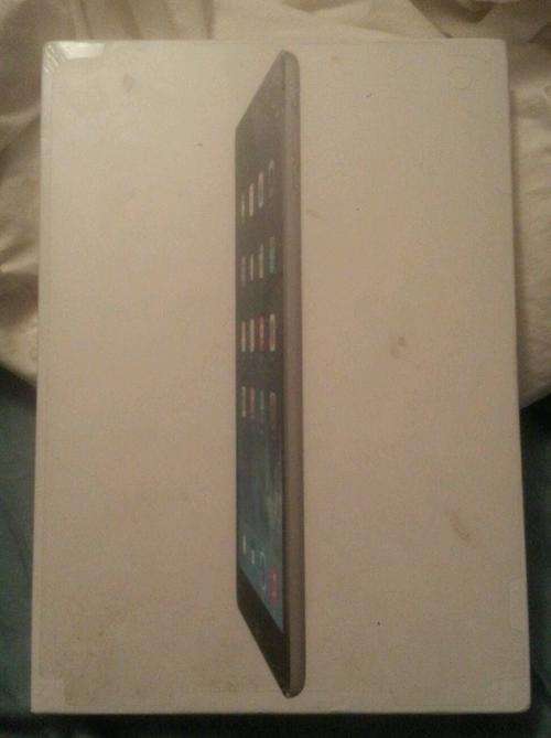 Brand New MF015LL/A iPad Air WiFi CELL 128GB Space Gray