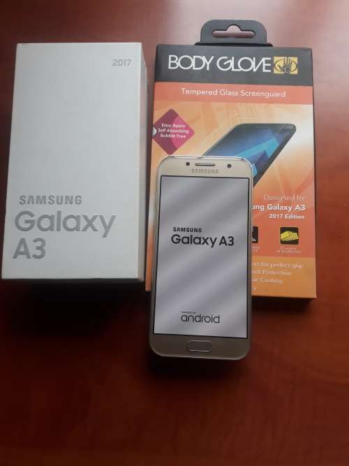 Samsung Galaxy A3 2017 As New Cond in Box (asking below 1/2 the original new price) Open all Network
