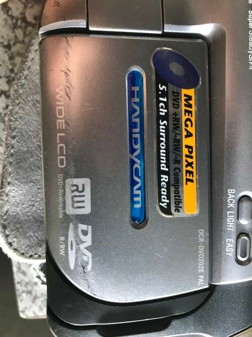 Sony handycam DCR-DVD202E