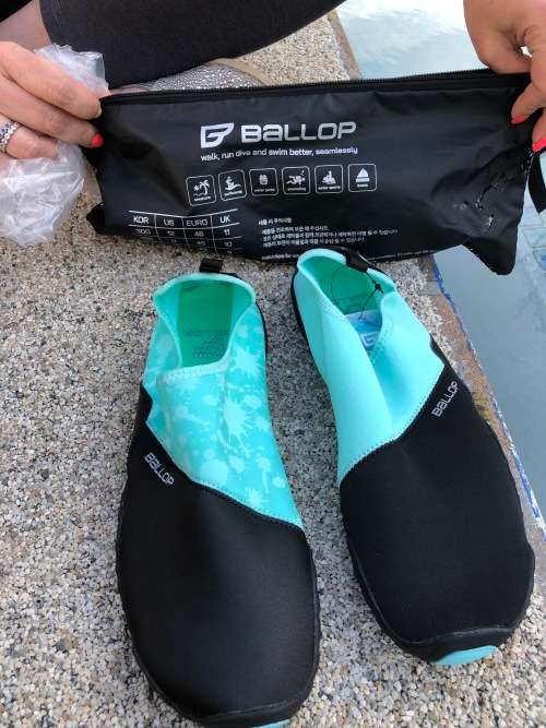 Size 8 Unisex Ballop Chameleon Aqua Shoes! Water Activated