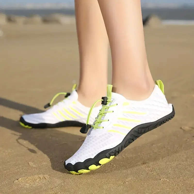 Lightweight barefoot feel Aqua Shoes Size 7