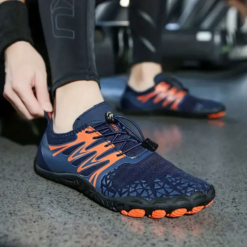 Lightweight barefoot feel / Aqua Shoes Size 7 Navy
