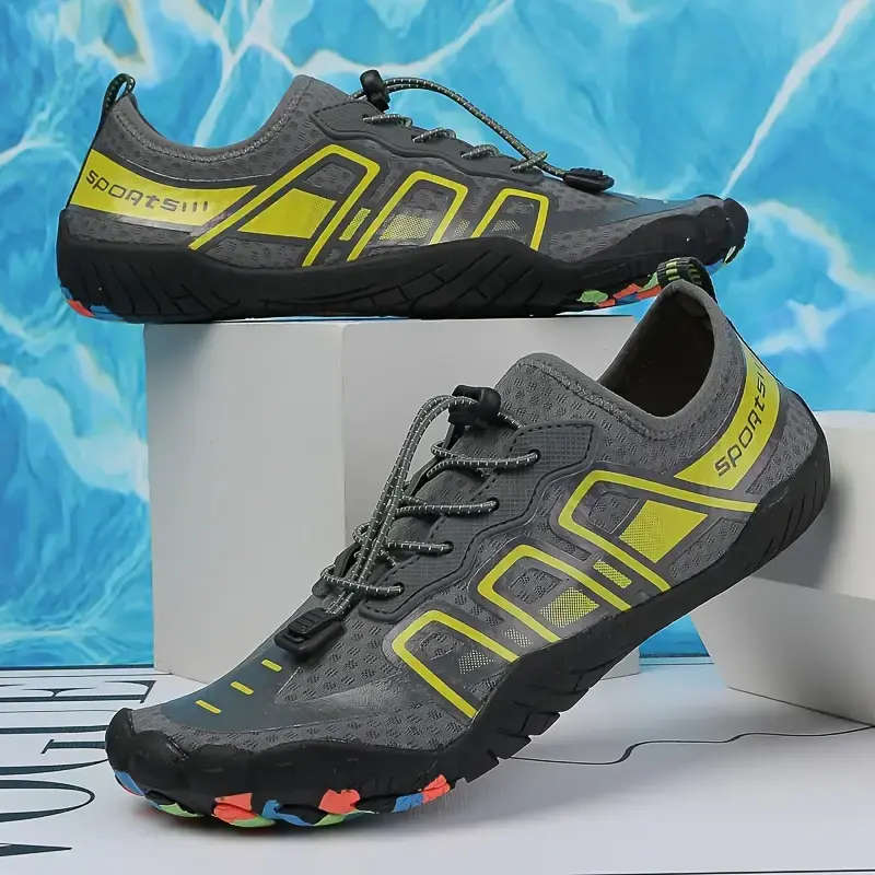 Mens Lightweight barefoot feel / Aqua Shoes Size 7